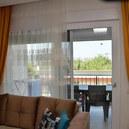 Gul Apart Antalya 公寓